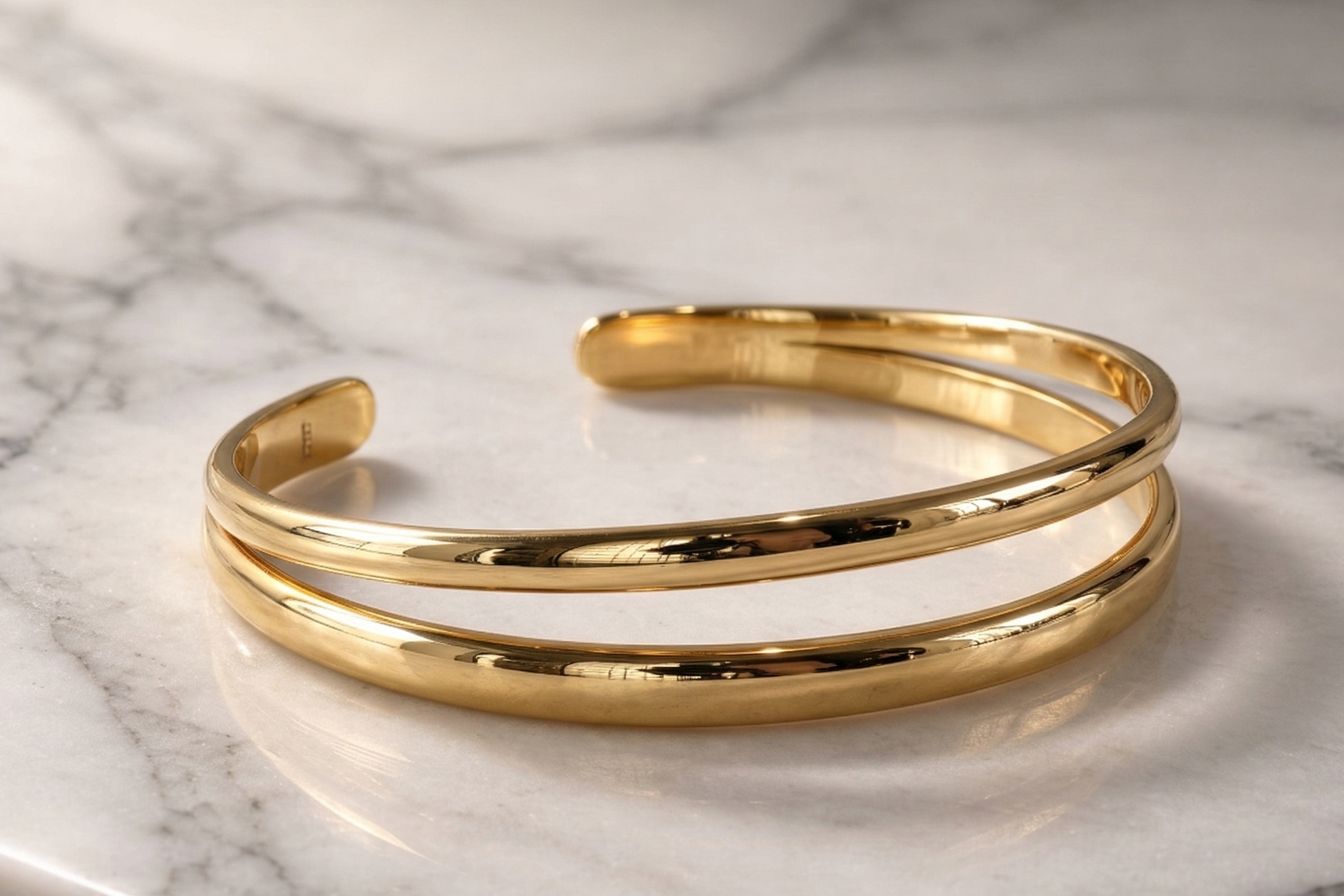 Vaara Élan Dual Wave Gold Cuff