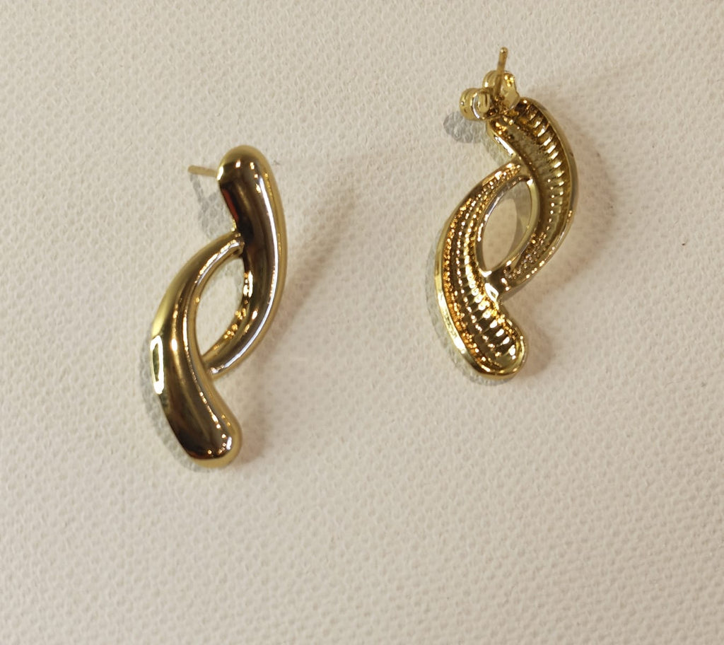 Vaara Aurelia Flux Studs