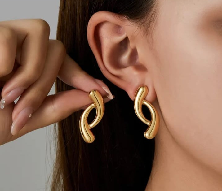Vaara Aurelia Flux Studs