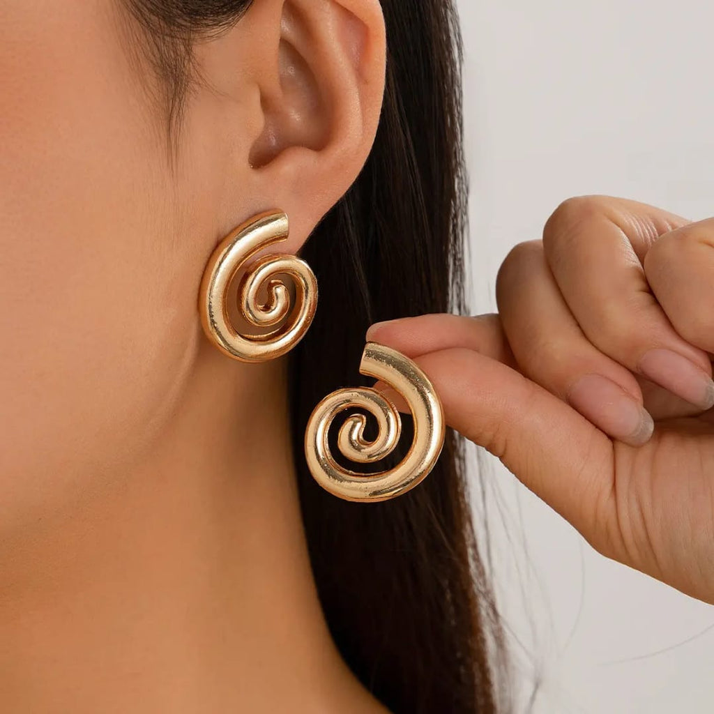 Vaara Aurelia Studs