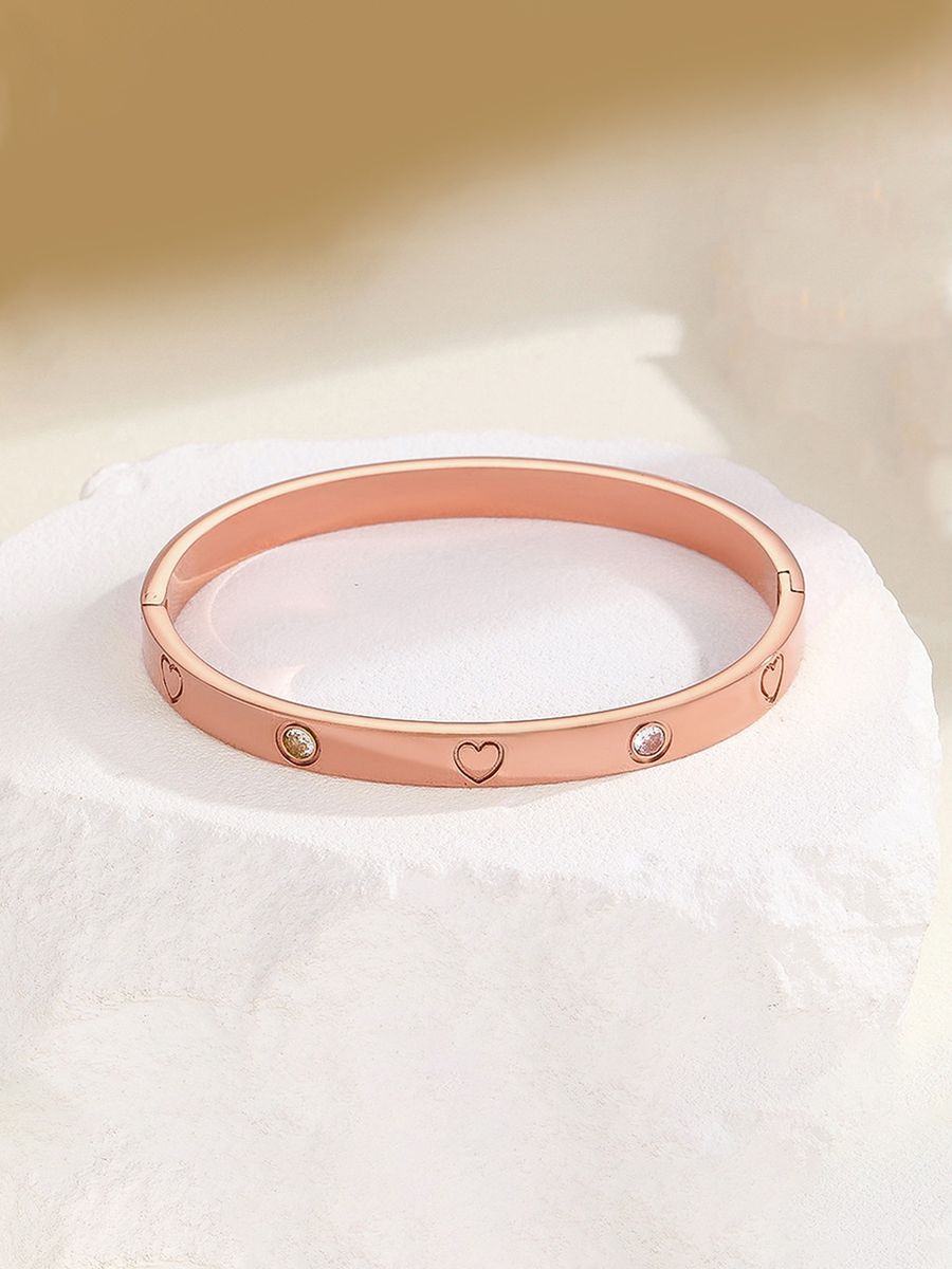 Vaara Amour Heart Bangle
