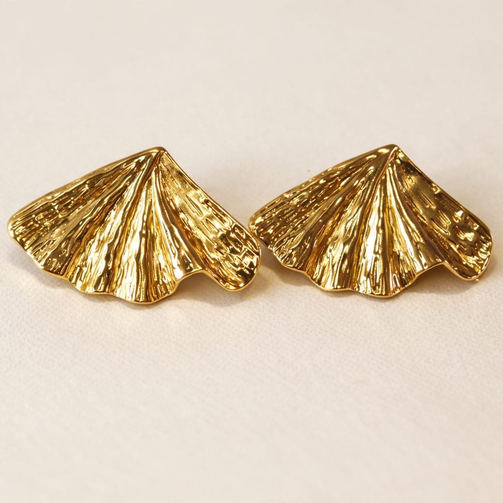 Vaara Golden Crest Studs