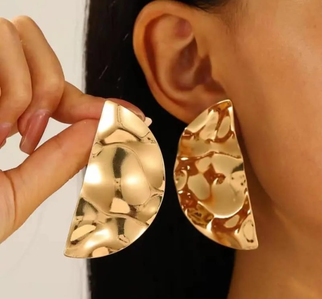 Vaara – Molten Arc Earrings